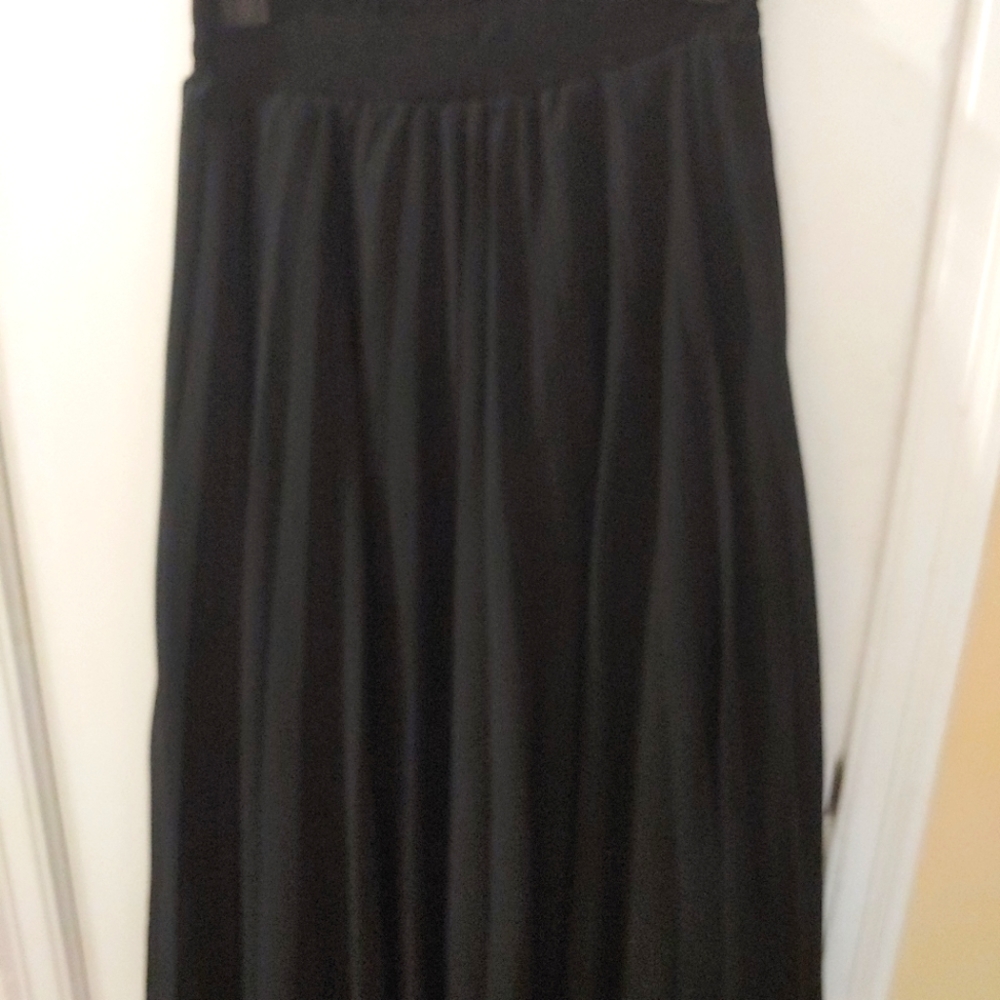 Black pleated asos skirt size 4